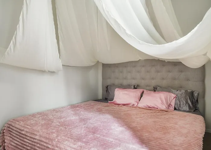 Homestay Design District At Bulevardi